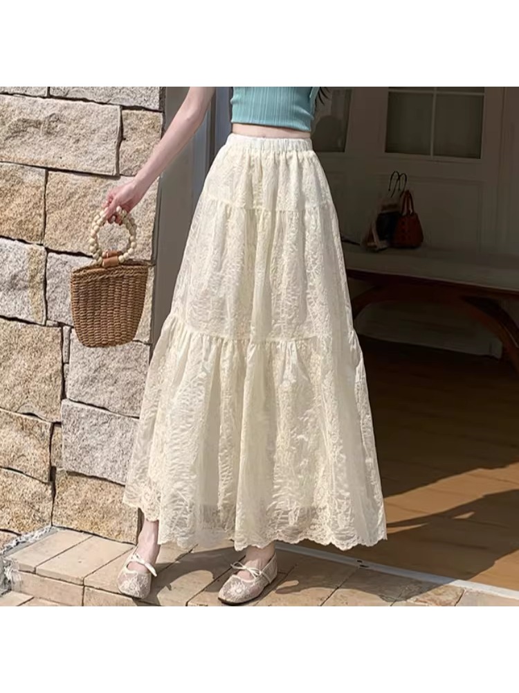 Ağır İşlemeli Yarım Boy Etek K - Embroidery Skirt incelemesi ve fiyatı